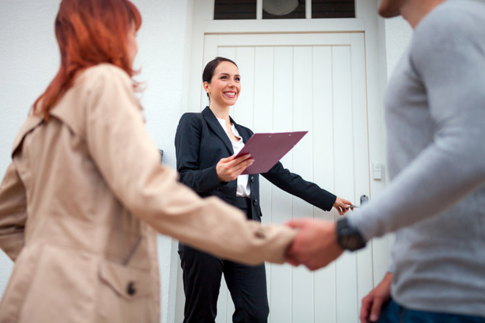 How Top Agents Create Repeat Clients and Referral Champions